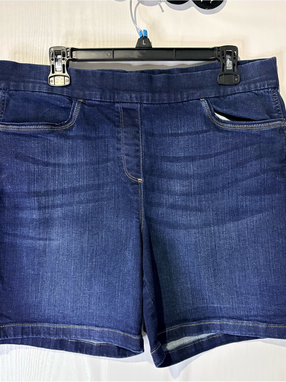 Liz Claiborne Dark Blue Denim Ankle Shorts